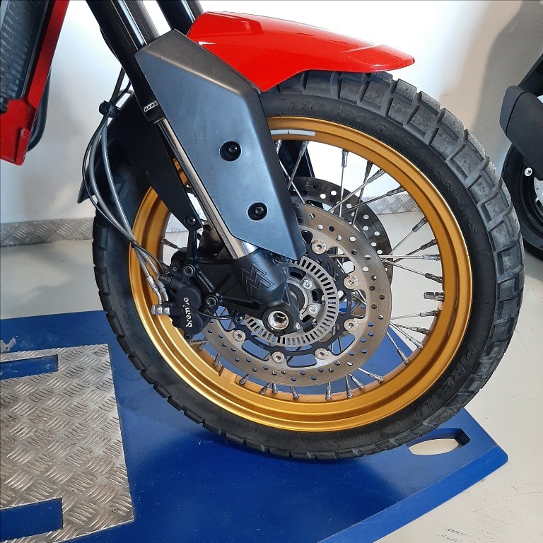 MOTO MORINI X Cape 650 Gold Wheels Edition Abs