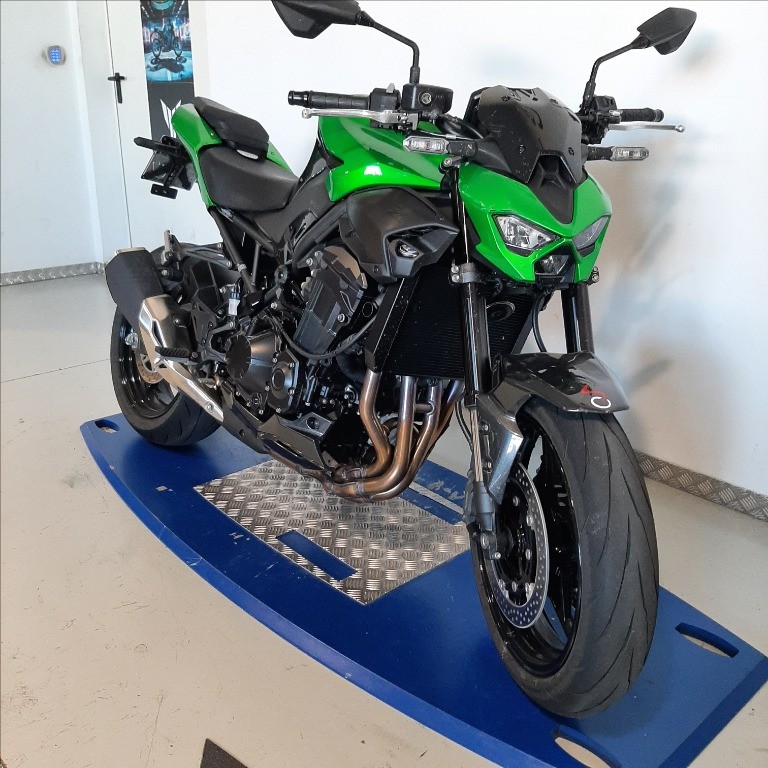 KAWASAKI Z 900 
