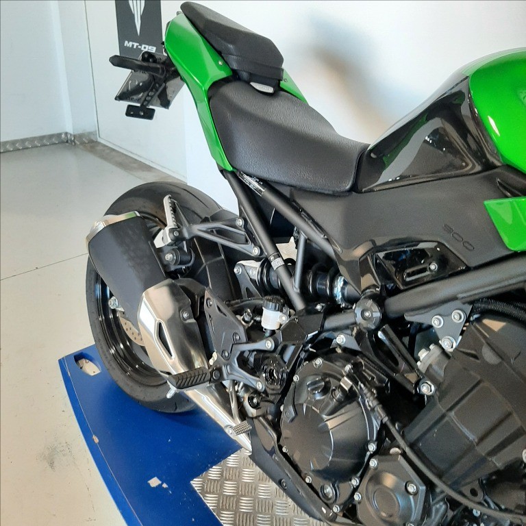 KAWASAKI Z 900 