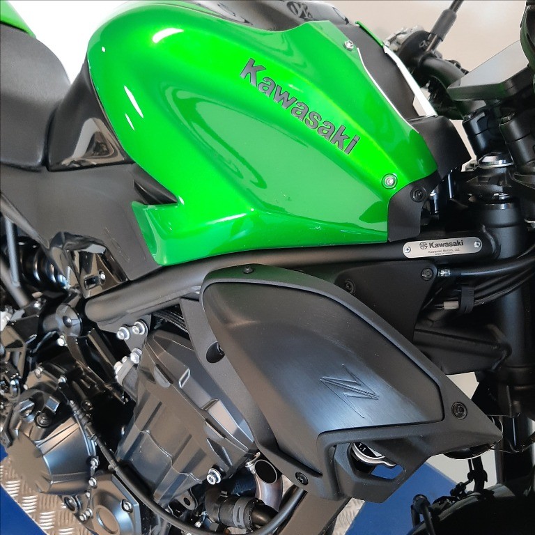 KAWASAKI Z 900 