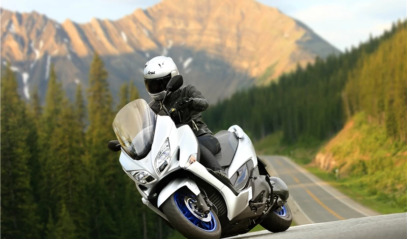 BURGMAN 400 Gallery 02